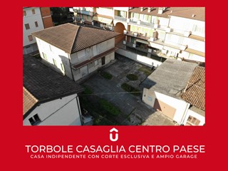 Villa in Vendita a Torbole Casaglia, 255'000€, 334 m², con Box