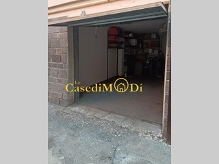 Box in Vendita a Livorno, 56'000&euro;, 20 m², con Box