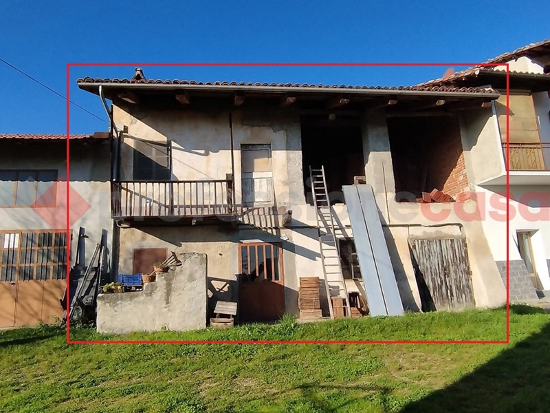 Casale in Vendita a Cumiana, 28'000€, 60 m²