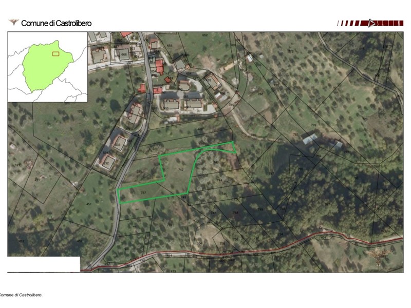 Terreno edificabile in Vendita a Castrolibero, 80'000€, 3693 m²