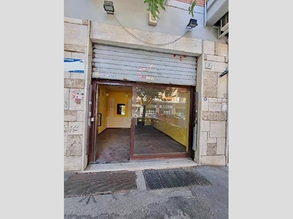 Immobile commerciale in Vendita a Roma, 110'000€, 36 m²