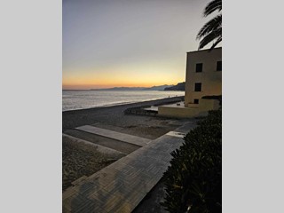 Trilocale in Affitto a Finale Ligure, zona Varigotti, 1'200€, 50 m², arredato