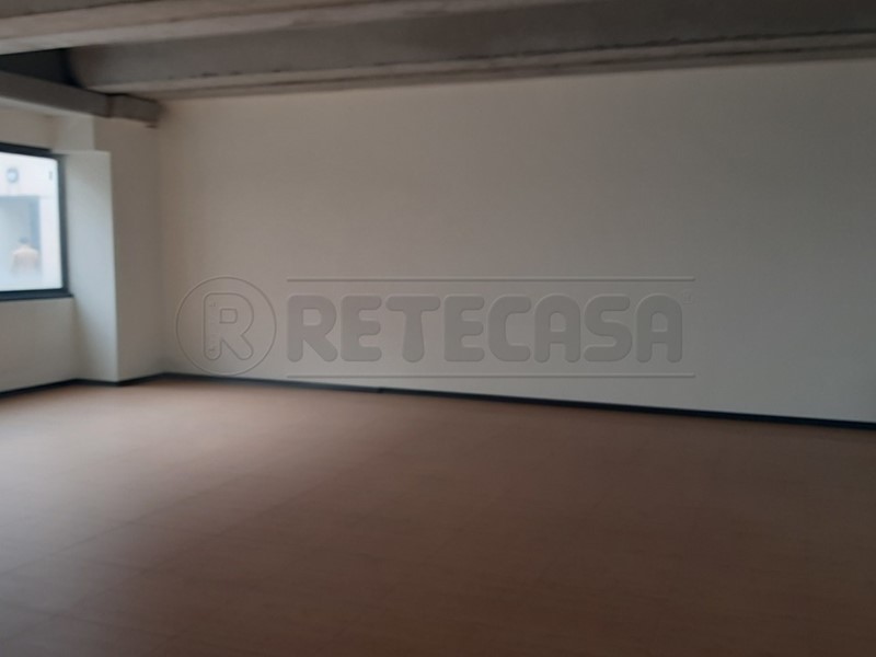 Ufficio in Vendita a Vicenza, 660'000€, 600 m²