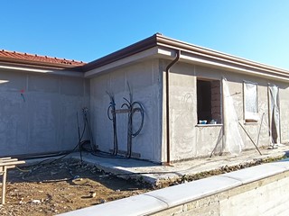 Casa Indipendente in Vendita a Luni, zona Dogana, 400'000€, 101 m²