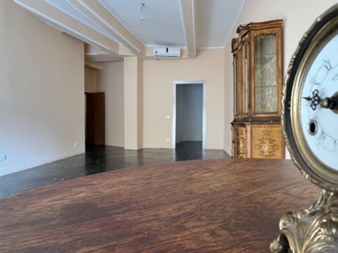 Bilocale in Vendita a Savona, zona Centro cittÃ, 319'000€, 100 m²