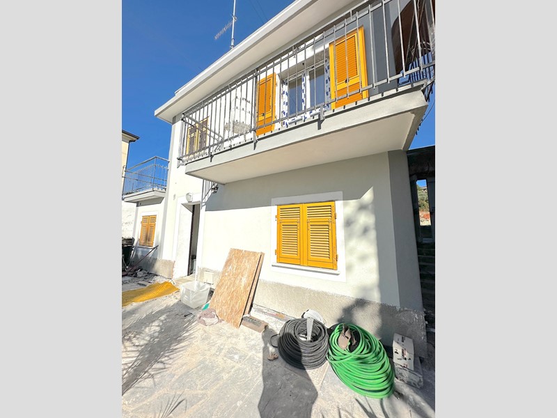 Casa Indipendente in Vendita a Lavagna, zona Centro, 269'000€, 75 m²