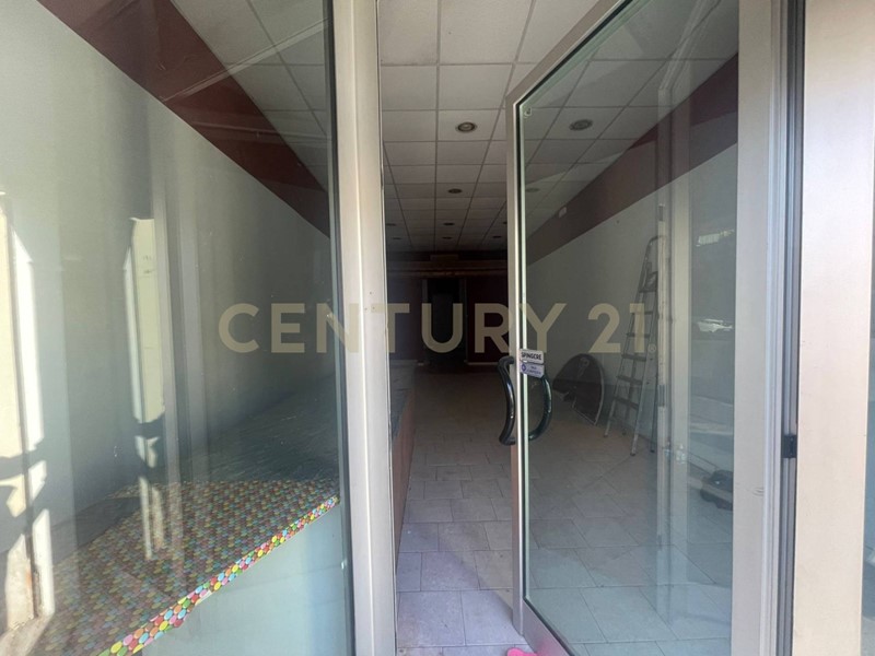 Immobile commerciale in Vendita a Grosseto, 160'000€, 105 m²