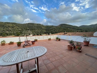Quadrilocale in Vendita a Monte Argentario, zona Porto Santo Stefano - Campone, 370'000€, 117 m²