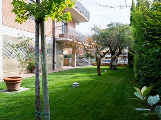 Casa Semi Indipendente in Vendita a Grosseto, 895'000€, 400 m², con Box