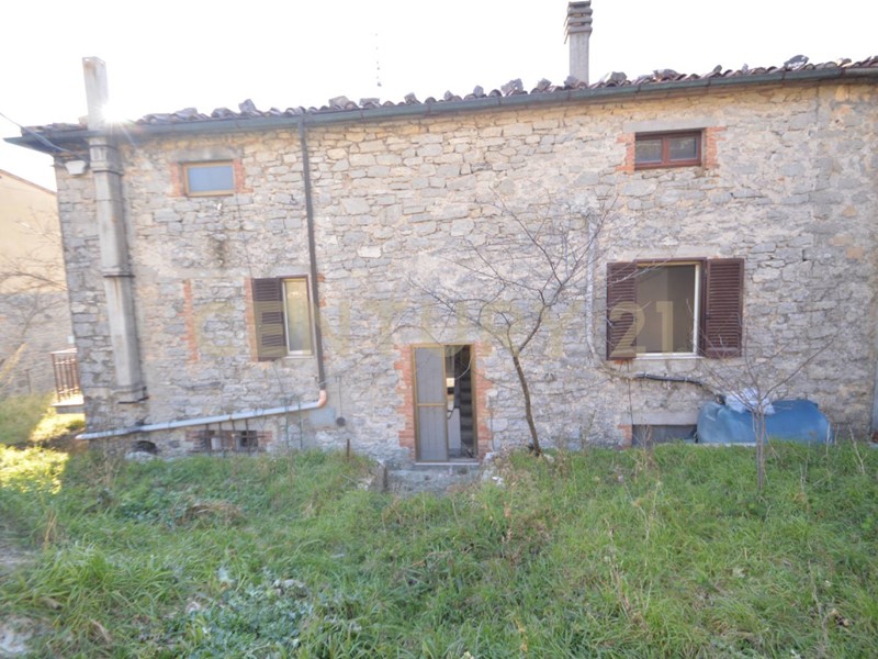 Casa Indipendente in Vendita a Semproniano, zona Petricci, 55'000€, 120 m²