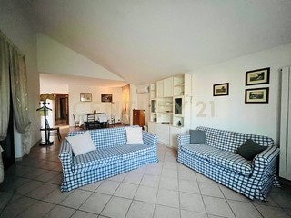Casa Semi Indipendente in Vendita a Grosseto, 298'700€, 234 m²
