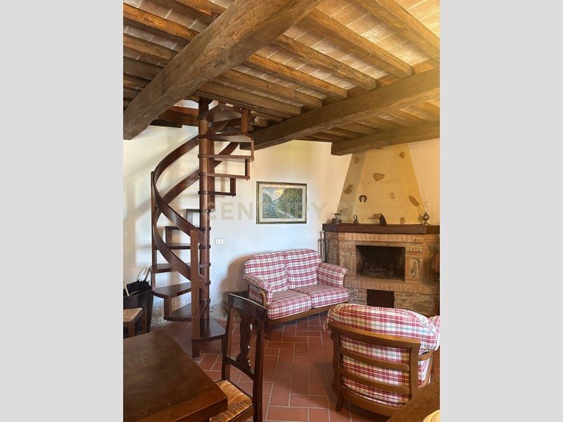 Appartamento in Vendita a Cinigiano, zona Monticello Amiata, 115'000€, 110 m²