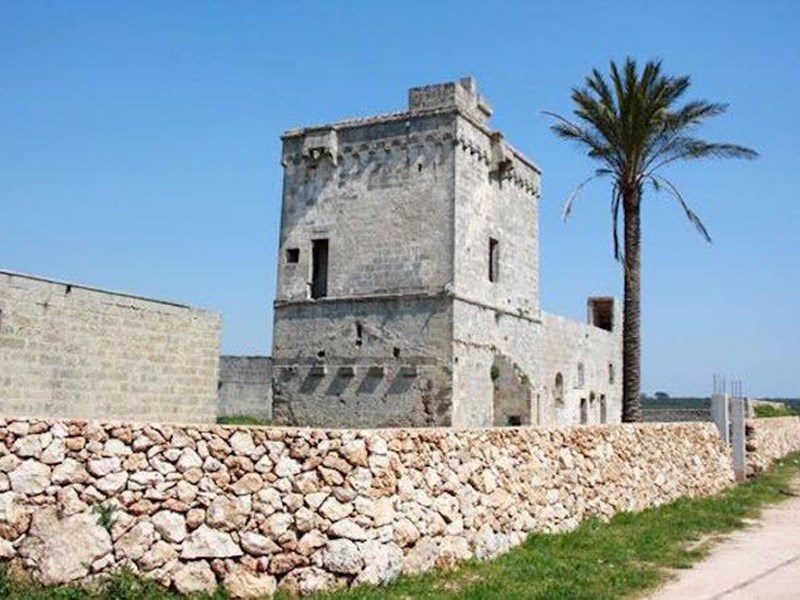 Casale in Vendita a Castro in Puglia, zona scorrano, 850'000€, 1800 m²