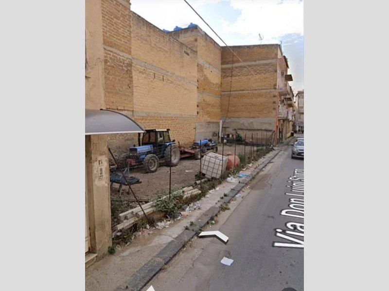 Terreno edificabile in Vendita a Favara, zona Via Agrigento , 25'000€, 182 m²