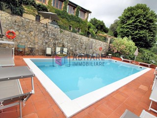 Villa in Vendita a Lucca, 2'500'000€, 1200 m², arredato