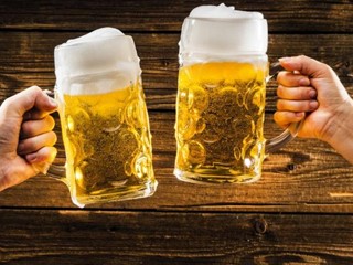 Attività commerciale in Vendita a Ciriè, 120'000€, 200 m²