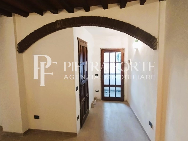Quadrilocale in Vendita a Pietrasanta, 340'000&euro;, 70 m², arredato