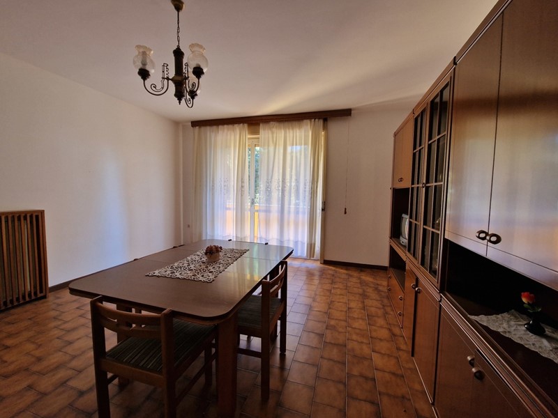 Appartamento in Vendita a Avigliano Umbro, 82'000€, 105 m², con Box