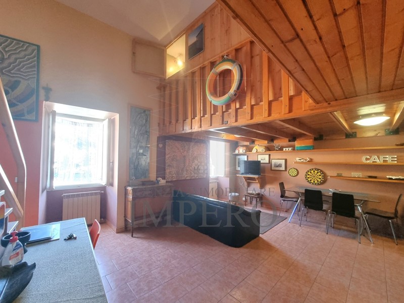 Quadrilocale in Vendita a Ventimiglia, zona Centro Storico, 145'000€, 75 m²