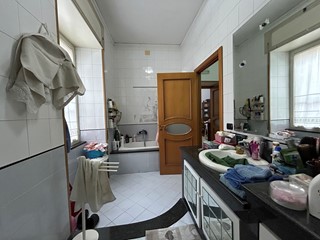 Appartamento in Vendita a Napoli, 340'000€, 130 m²