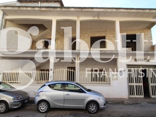 Casa Indipendente in Vendita a Manduria, 230'000€, 360 m²