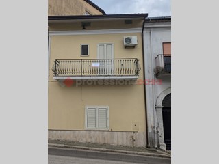 Quadrilocale in Vendita a Cervaro, 38'000€, 55 m²
