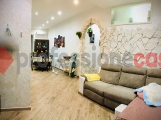 Trilocale in Vendita a Salerno, 198'000&euro;, 80 m²