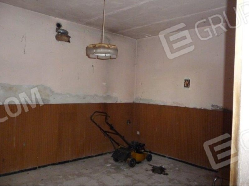 Casa Indipendente in Vendita a Ravenna, zona Roncalceci, 106'000€, 280 m²