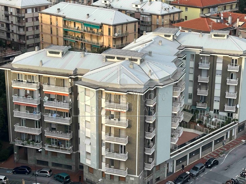 Appartamento in Vendita a Savona, 295'000€, 160 m²