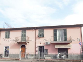 Quadrilocale in Vendita a Arcola, 75'000€, 75 m²
