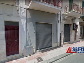 Ufficio in Vendita a Santa Teresa di Riva, 120'000€, 100 m²