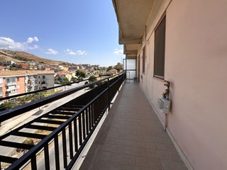 Trilocale in Vendita a Catanzaro, zona Santa Maria, 70'000&euro;, 73 m²