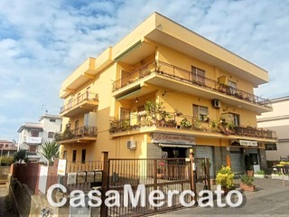 Quadrilocale in Vendita a Albano Laziale, 165'000€, 137 m²