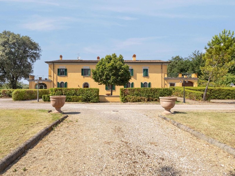 Villa in Vendita a Bientina, zona Quattro Strade, 1'350'000€, 510 m², arredato