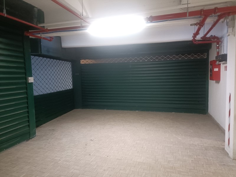 Box in Vendita a Genova, zona Albaro, 120'000€, 55 m²