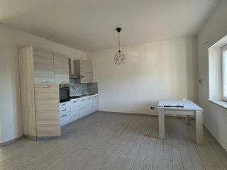 Quadrilocale in Vendita a Roma, 165'000€, 95 m²