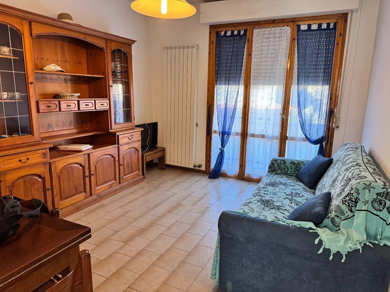 Quadrilocale in Vendita a Viareggio, zona Torre Del Lago-marina, 175'000€, 70 m², arredato