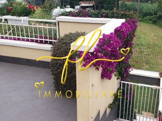 Villa bifamiliare in Vendita a Rosignano Marittimo, zona Rosignano Solvay, 350'000€, 1095 m²