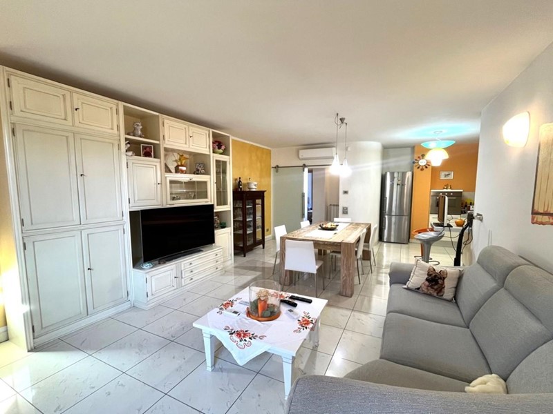 Quadrilocale in Vendita a San Gimignano, zona Badia a Elmi, 265'000€, 90 m², arredato, con Box