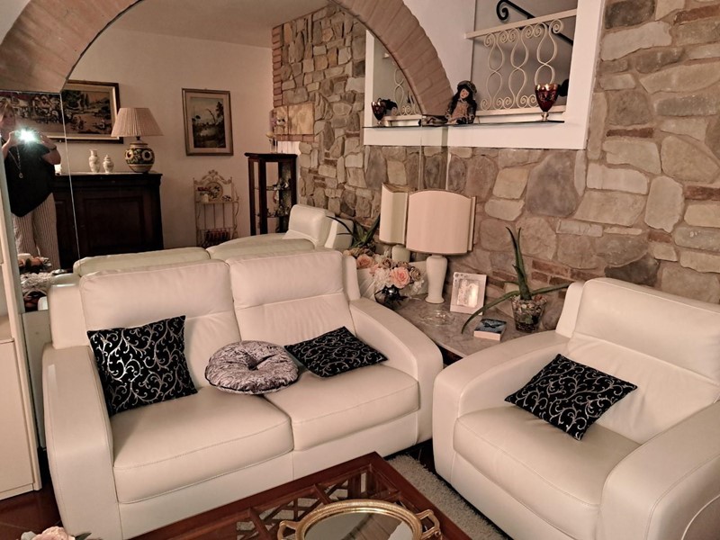 Villetta a schiera in Vendita a Terricciola, zona La Rosa, 197'000€, 200 m², con Box