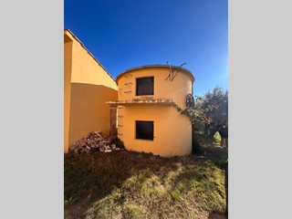 Casa Indipendente in Vendita a Terni, 180'000€, 120 m²