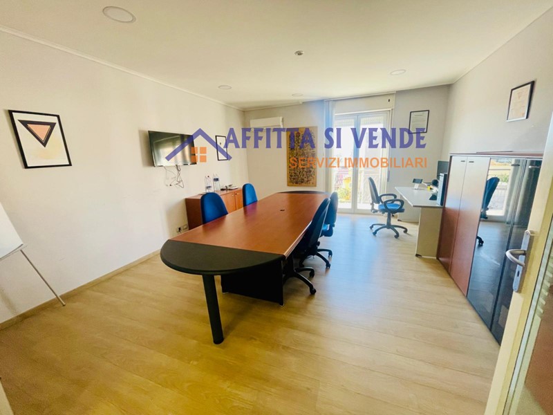 Ufficio in Vendita a Siracusa, 118'000&euro;, 110 m²
