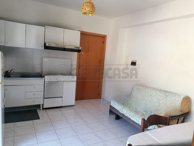 Bilocale in Vendita a Cariati, 32'000€, 60 m², arredato