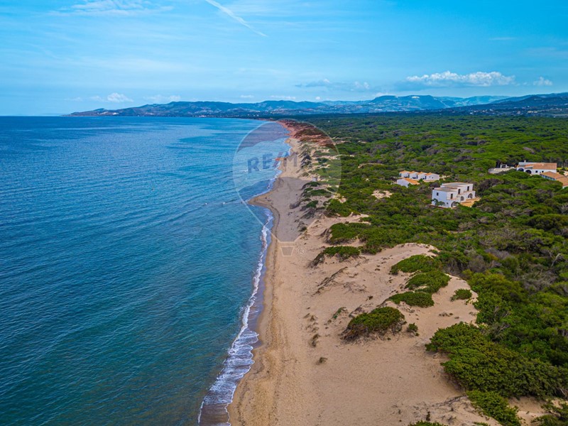 Villa bifamiliare in Vendita a Sorso, 275'000€, 114 m²