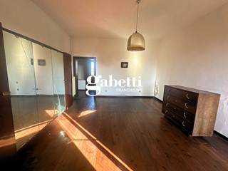 Casale in Vendita a Agna, 167'000€, 583 m²