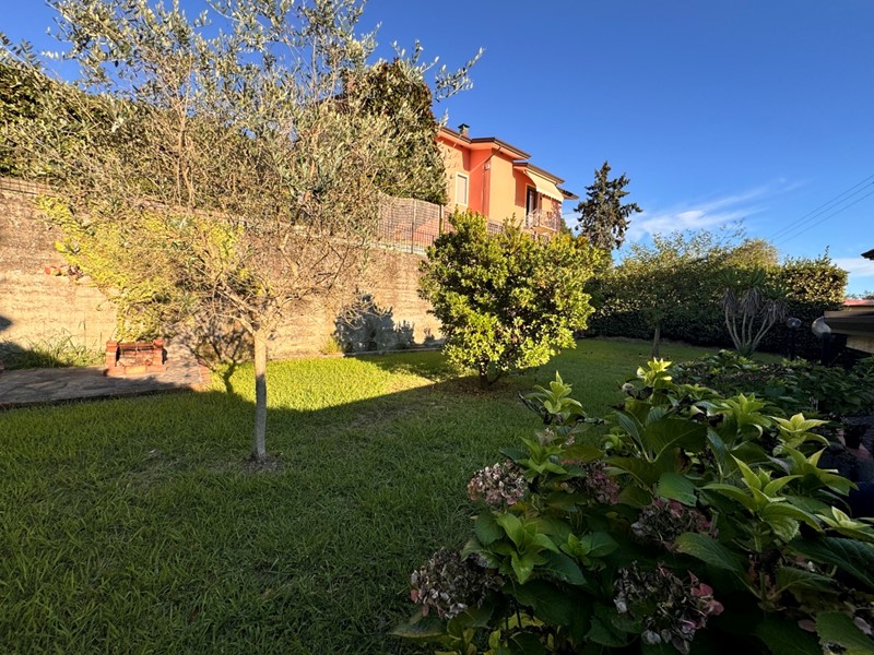 Casa Indipendente in Vendita a Santo Stefano di Magra, 300'000€, 120 m²