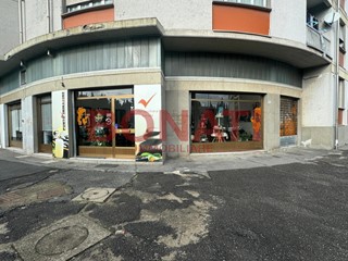 Immobile commerciale in Vendita a La Spezia, zona Periferia Est, 110'000€, 82 m²