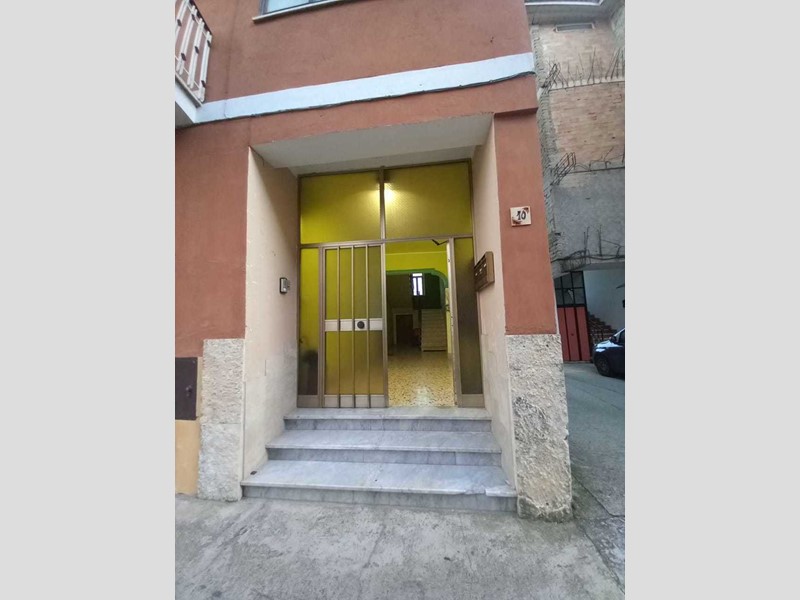 Appartamento in Vendita a Vicovaro, zona San Cosimato, 119'000€, 125 m²