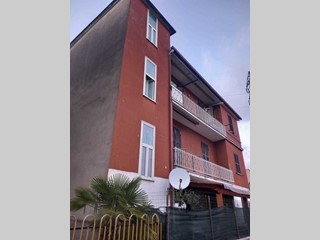 Appartamento in Vendita a Vicovaro, zona San Cosimato, 119'000€, 125 m²