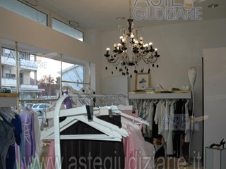 Immobile commerciale in Vendita a Riccione, 126'000€, 82 m²